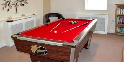 Listing image pool table