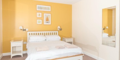 Listing image bedroom