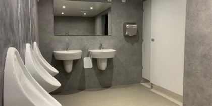 Listing imae bathroom