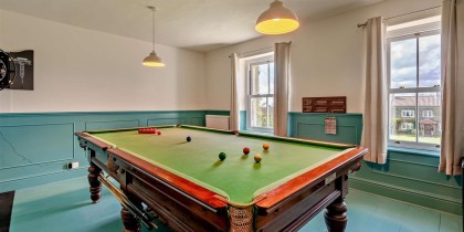 Listing image snooker table