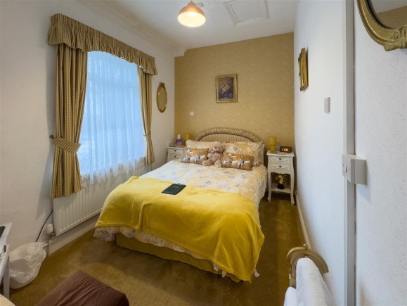 Listimge image bedroom
