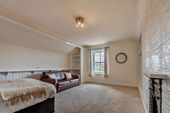 Listing image bedroom
