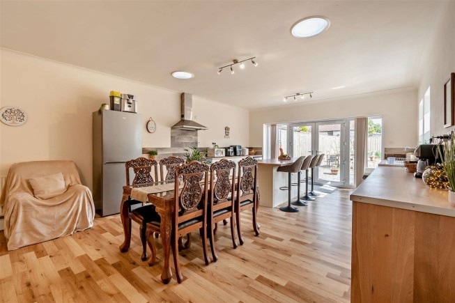 Listing image kitchen diner